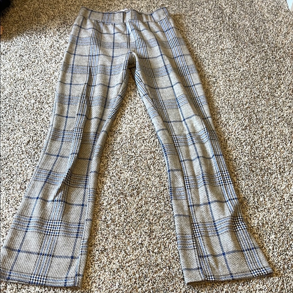 Women’s Gray Plaid Pants